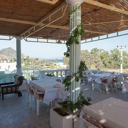 Gloriatibi Bizimtepe 호텔 아크얄라